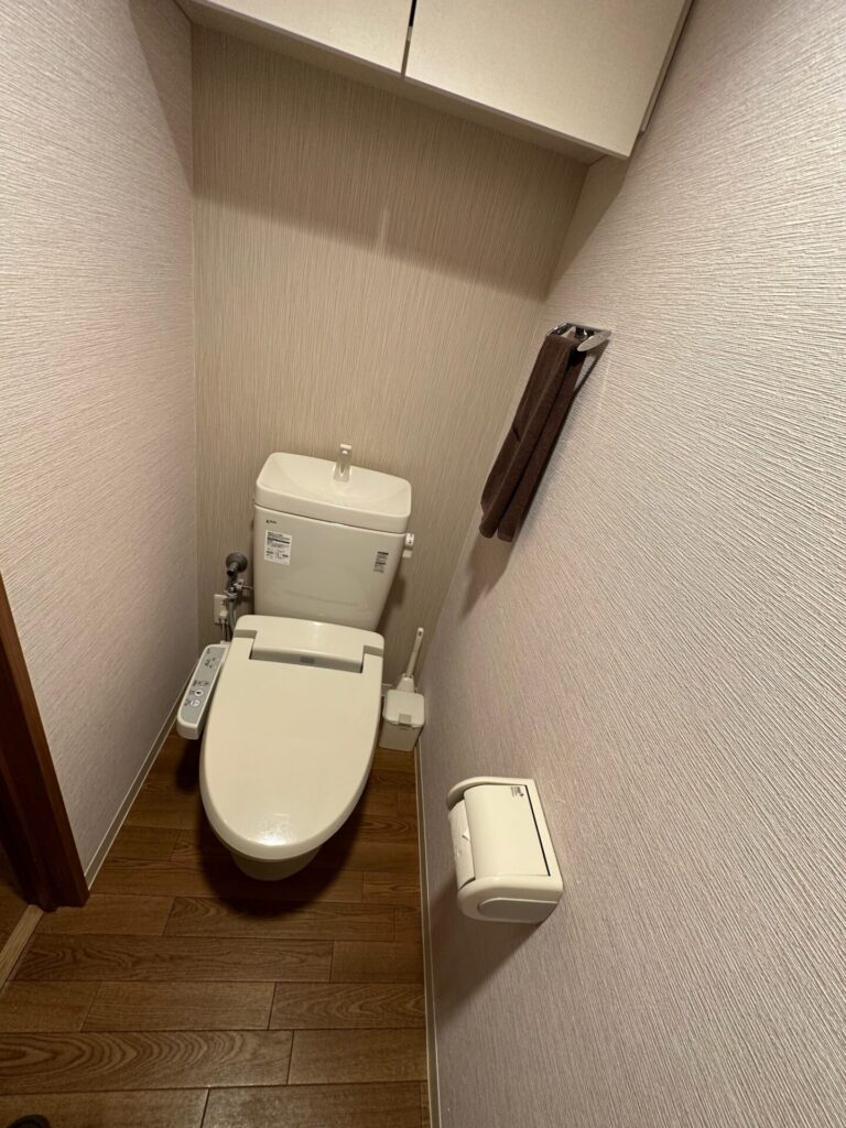 ホテルグローバルビュー函館プレミアムタワーのデラックスツインBのトイレの画像